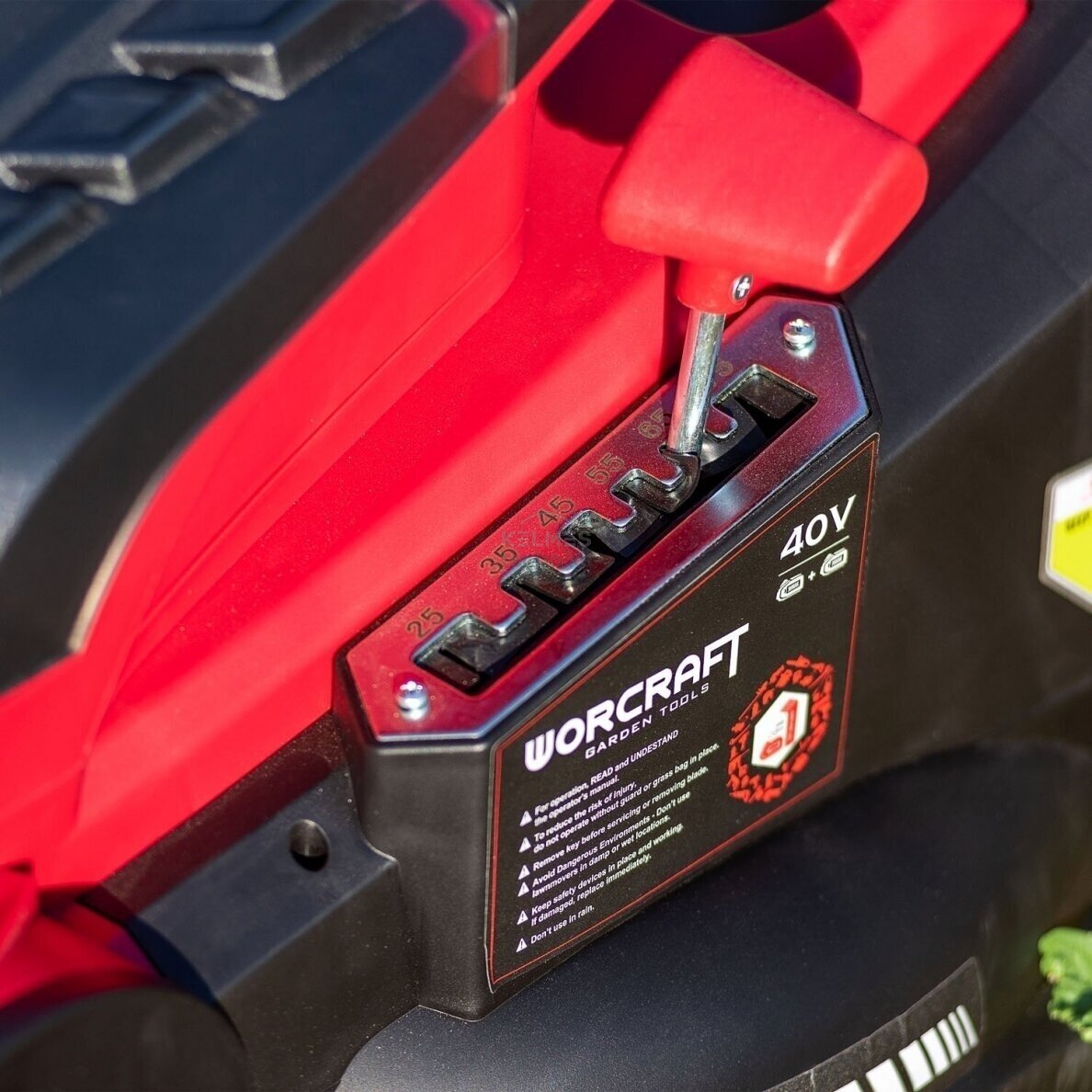 Akumuliatorinė vejapjovė su 8.0Ah akumuliatoriais 40V (20V+20V) LI-ION 16