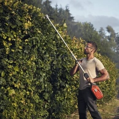 Akumuliatorinis trimeris HUSQVARNA 325iLK su žoliapjovės priedu 4 Akumuliatorinis trimeris HUSQVARNA 325iLK su žoliapjovės priedu 4