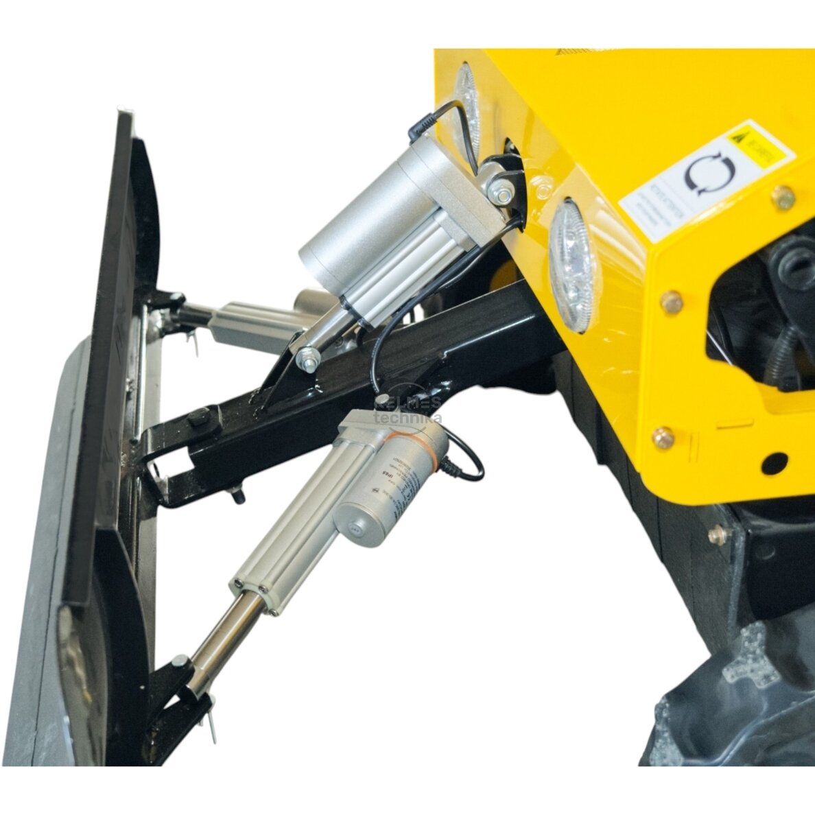 Benzininė Žoliapjovė - Robotas GUST 550, 55cm, Loncin 196cc, su sniego peiliu 22 Benzininė Žoliapjovė - Robotas GUST 550, 55cm, Loncin 196cc, su sniego peiliu 22
