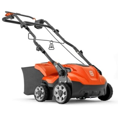 Skarifikatorius Husqvarna S 138C (Elektrinis) Skarifikatorius Husqvarna S 138C (Elektrinis)