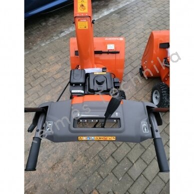 Sniego pūstuvas - valytuvas HUSQVARNA ST 124 3 Sniego pūstuvas - valytuvas HUSQVARNA ST 124 3