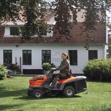 Traktorius HUSQVARNA TC 100i 4