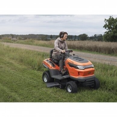 traktorius HUSQVARNA TS 215T 11 traktorius HUSQVARNA TS 215T 11