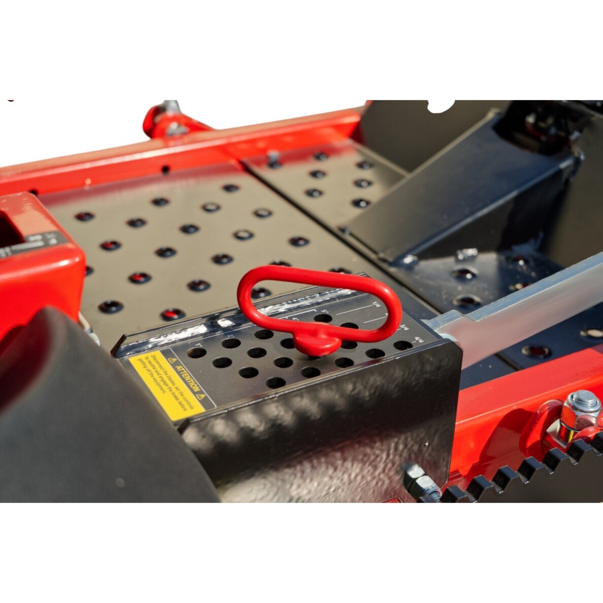 KUTTER ZTR54-C nulinio apsisukimo traktorius 9 KUTTER ZTR54-C nulinio apsisukimo traktorius 9