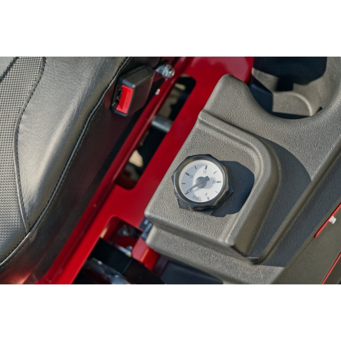 KUTTER ZTR54-C nulinio apsisukimo traktorius 13 KUTTER ZTR54-C nulinio apsisukimo traktorius 13
