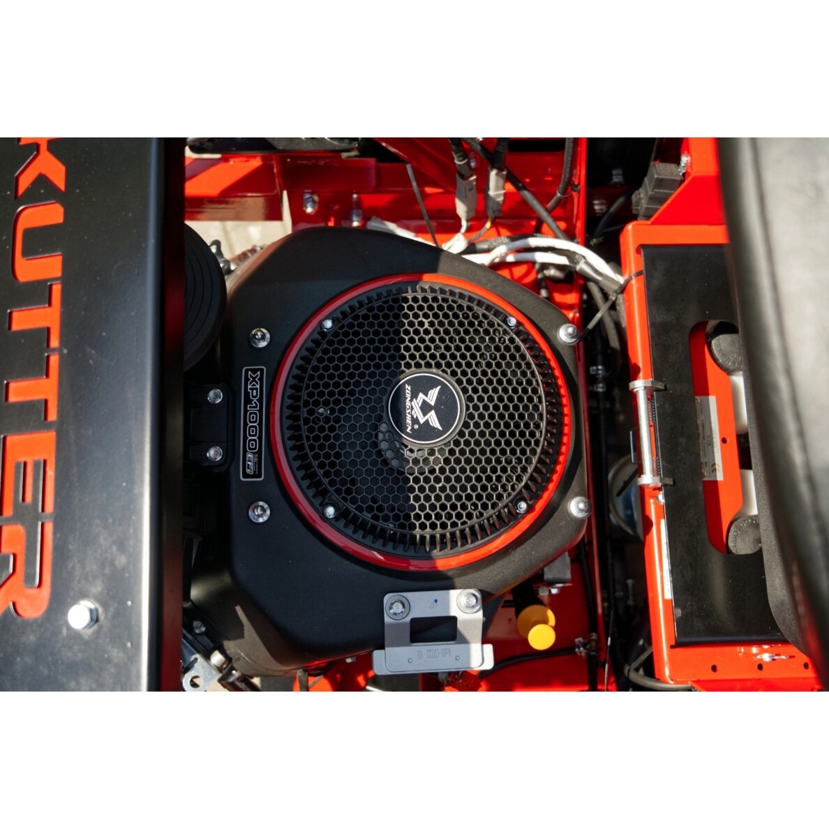 KUTTER ZTR72-C nulinio apsisukimo traktorius 12
