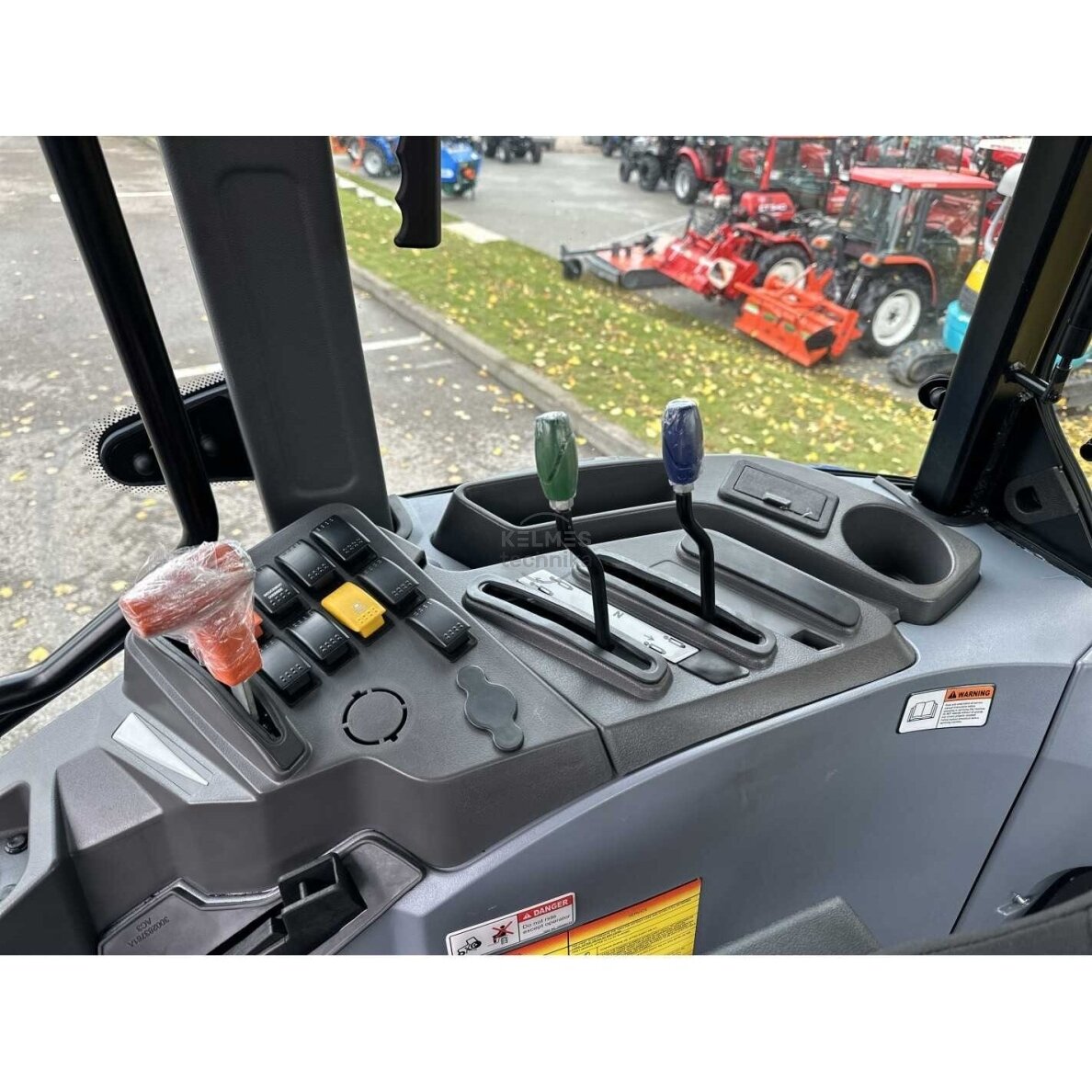 Solis S90 SHUTTLE XL su frontaliniu krautuvu 13 Solis S90 SHUTTLE XL su frontaliniu krautuvu 13