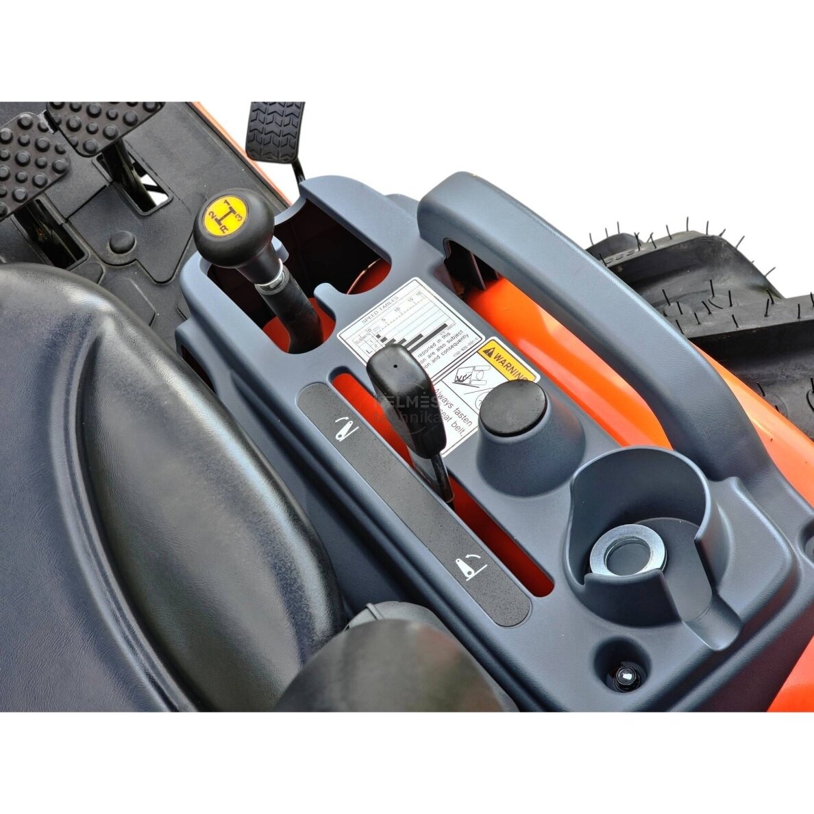 Traktorius HINOMOTO HM-255 (HST) su vejos ratais 12